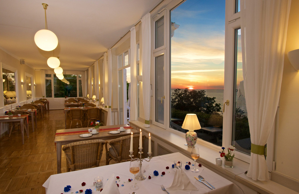 Restaurant mit Meerblick auf Rügen